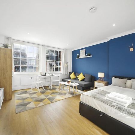 Studio Apartment By Homely Stays Лондон Екстериор снимка