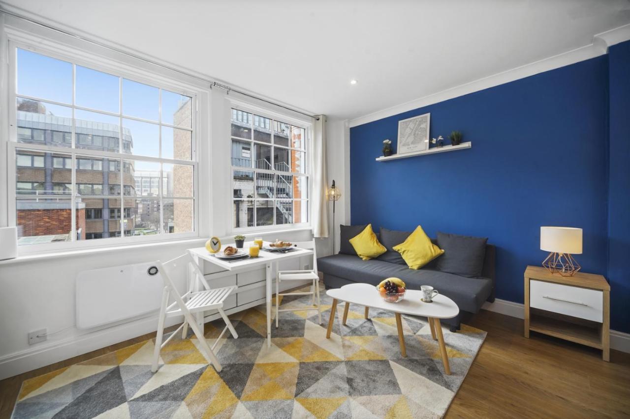 Studio Apartment By Homely Stays Лондон Екстериор снимка